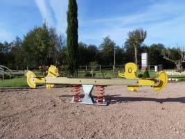jeu sur ressort "POULE-CANARD"