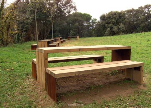 TABLE GAVARRES OCEANE